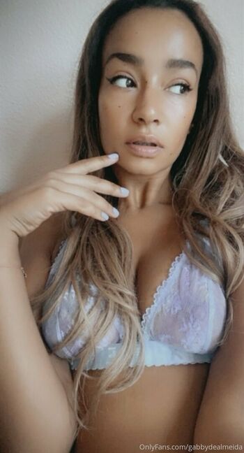 gabbydealmeida