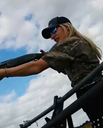 Girls With Guns