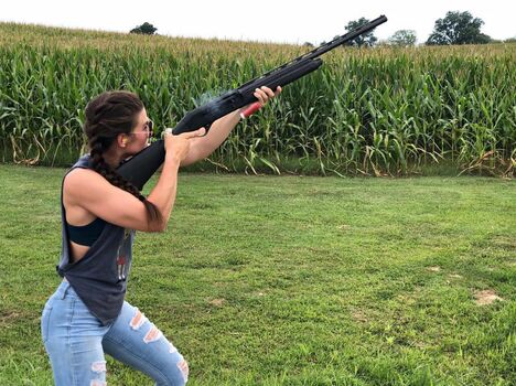 Girls With Guns