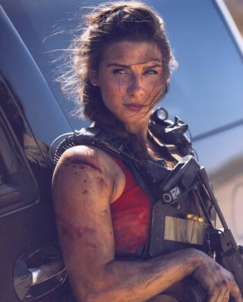 Girls With Guns