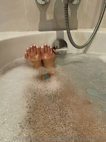 goddesssilkysolesfree