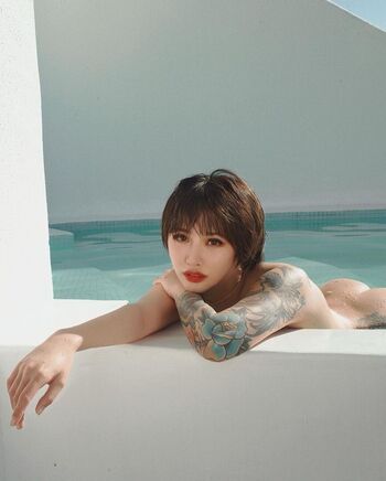 Hitomi Songyuxin