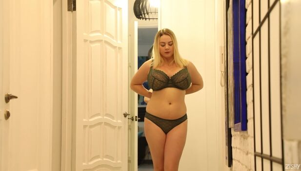 Holly Garner