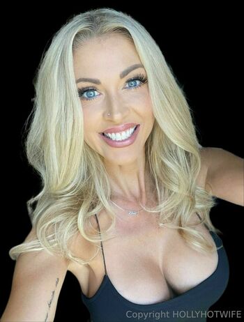 Holly Hotwife