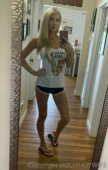 Holly Hotwife