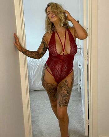Holly J Genevieve