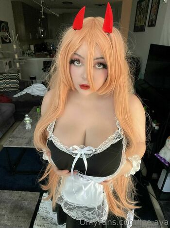 Hollyava
