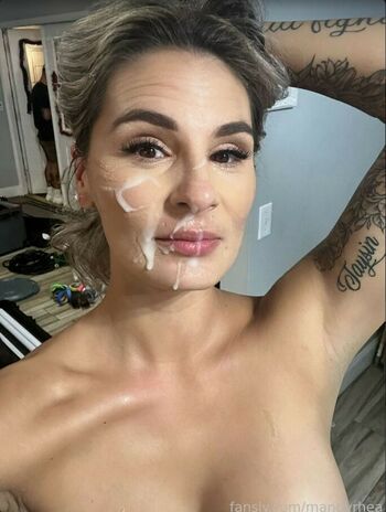 Hot Mom Mandy