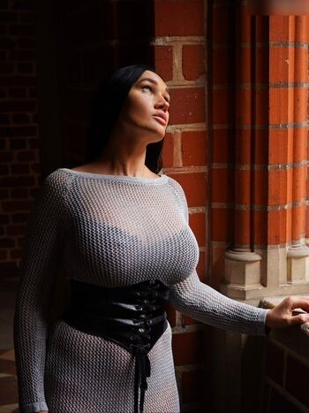 hot.mommy