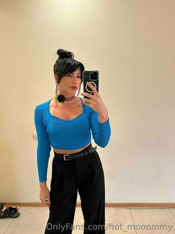 hot_mooommy
