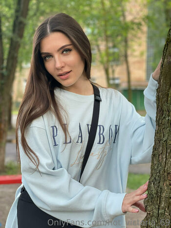 hot_victoria_69