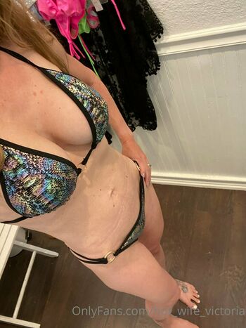 hot_wife_victoria