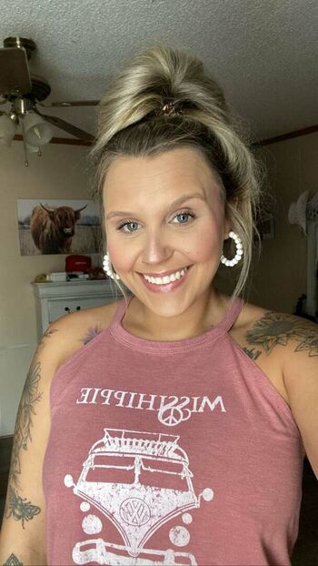 hotblondie95