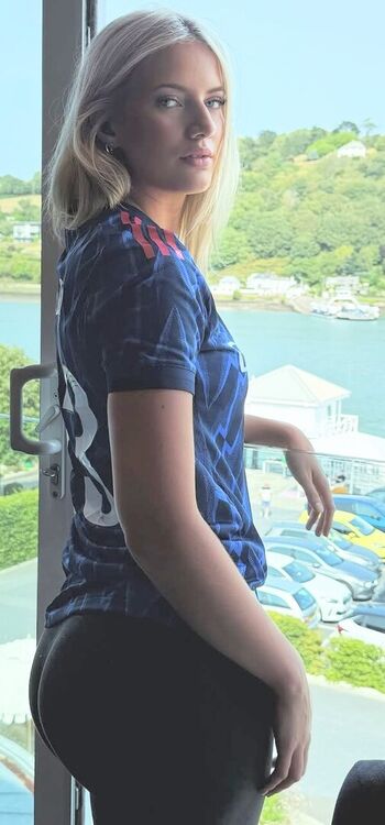 Issy Anderson