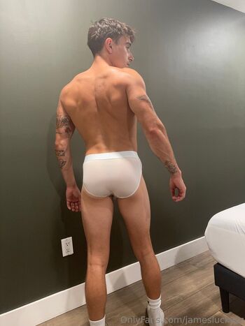 jamesluckysz