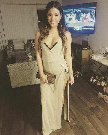 Janelle Ha