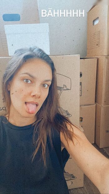Janina Uhse