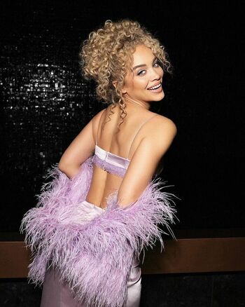 Jasmine Sanders