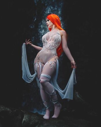Jenna Lyn Meowri