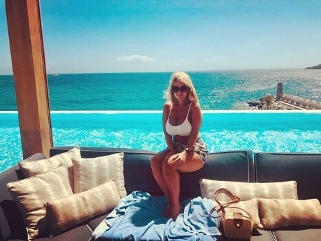 Jenni Jane Hall