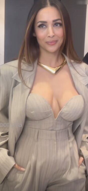 Jennifer Saro