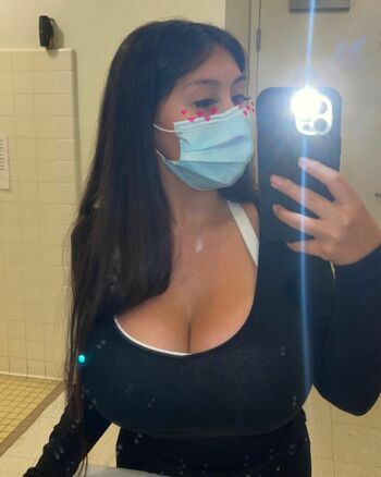 Karla Vilagomez