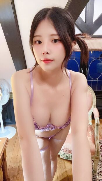 Kaya Huang