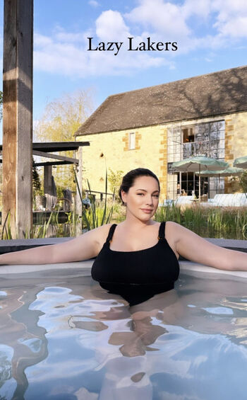 Kelly Brook