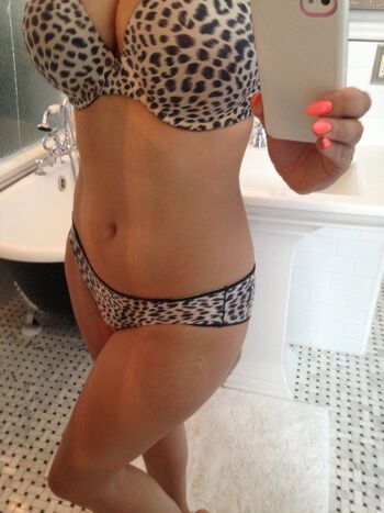 Kelly Brook