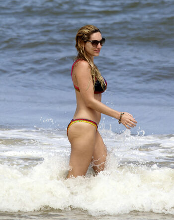 Kelly Brook