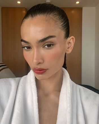 Kelly Gale