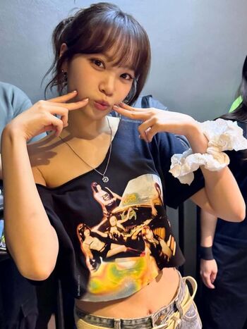 Kim Chaewon
