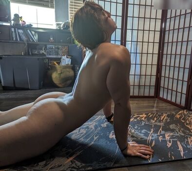 KittyBitCosplay