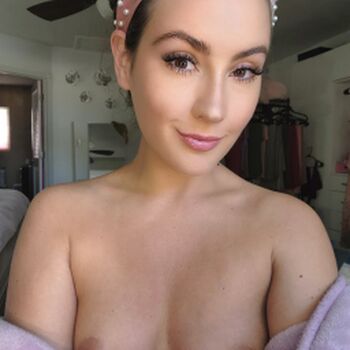 Kylie Cupcake Morgan