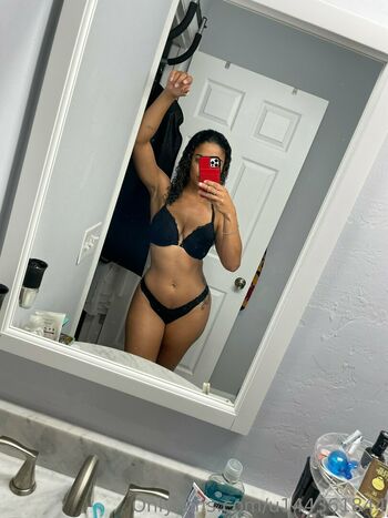 laalemana_official