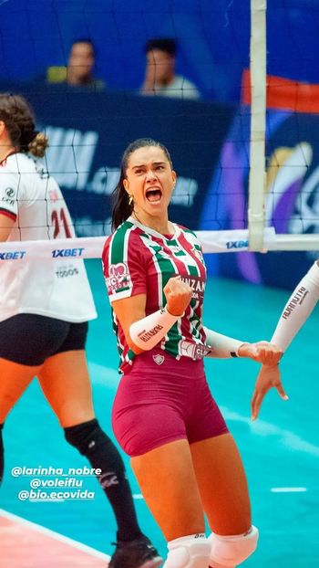 Lara Nobre