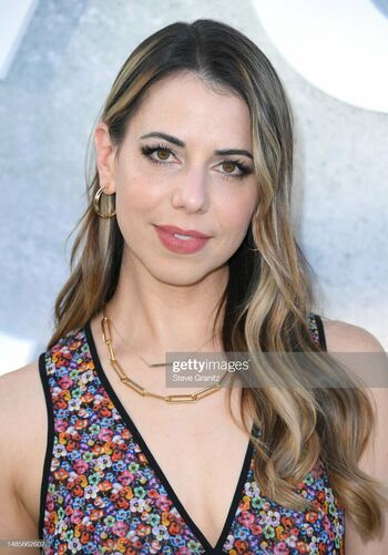 Laura Bailey