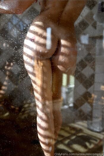 Lauren Compton