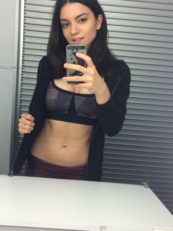 Lauren LaVera