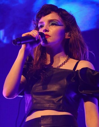 Lauren Mayberry