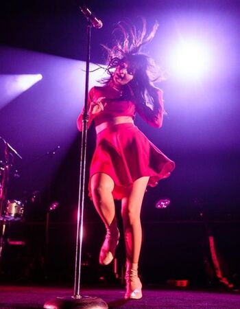 Lauren Mayberry