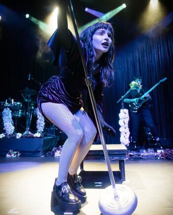 Lauren Mayberry