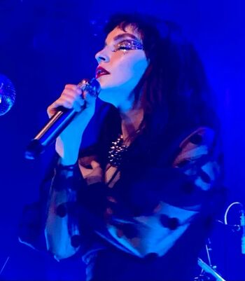 Lauren Mayberry
