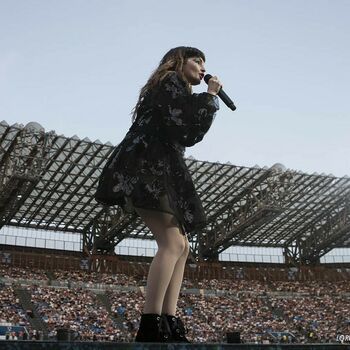 Lauren Mayberry