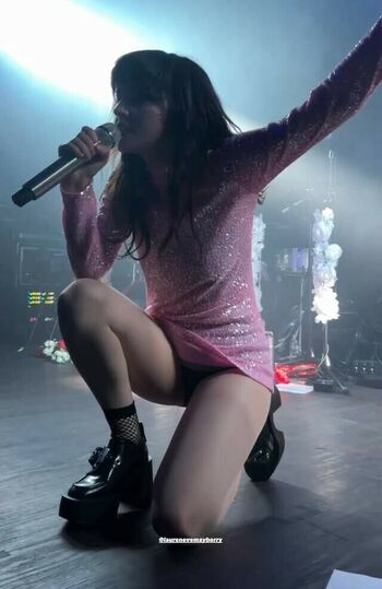 Lauren Mayberry
