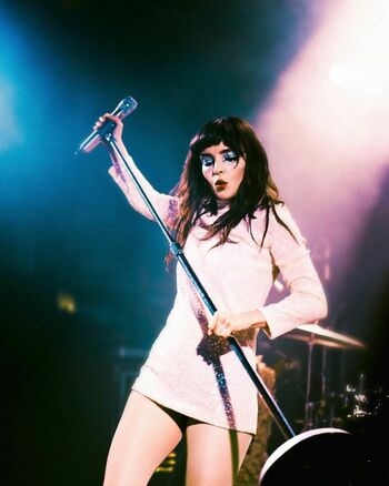 Lauren Mayberry
