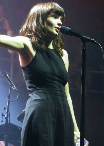 Lauren Mayberry