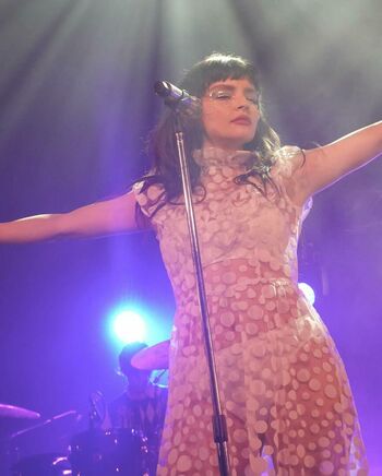 Lauren Mayberry