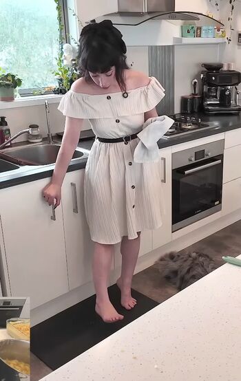 Layna Lazar