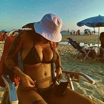 Letícia Sampaio